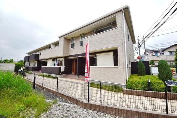 ローレルの物件外観写真